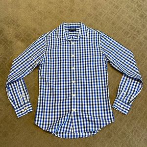 Men’s Banana Republic Non Iron Dress Shirt in great condition!